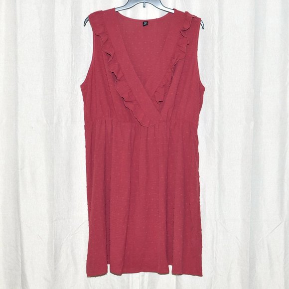 Plus Size 4X Brick Red Dobby Surplice Ruffle Midi Dress - Picture 4 of 10